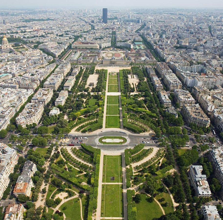 Studio Tour Eiffel Et Champs-Elysees Apartment Paris Exterior photo